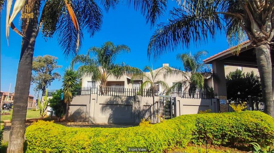 2 Bedroom Property for Sale in Waterval East North West